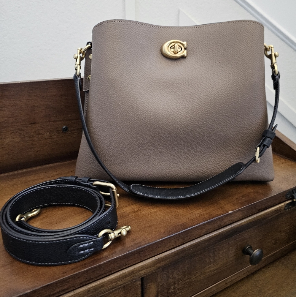 Coach Willow Tan and Black Shoulder Bag With Shoulder Strap